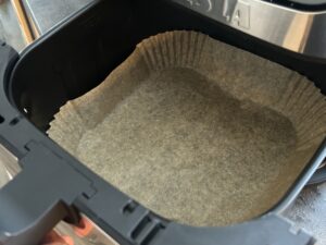 Jednorázové papírové formy do horkovzdušné fritézy: Proč je používat a kde je koupit?