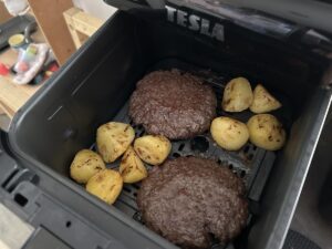 hovězí burger v horkovzdušné fritéze