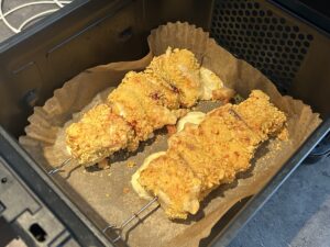 sýrové špízy s kuřecím masem v horkovzdušné fritéze