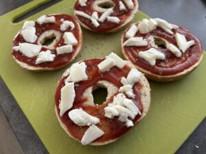 Pizza z bagelu