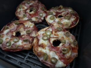 Recept na Pizza bagel v horkovzdušné fritéze (4 varianty)