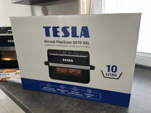 Co obsahuje balení TESLA AirCook FlexiZone Q570 XXL?