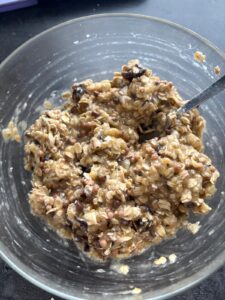 Jak postupovat při výrobě müsli tyčinek v horkovzdušné fritéze krok za krokem?