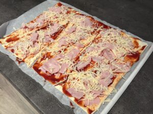 Jak udělat croissanty s příchutí pizzy?