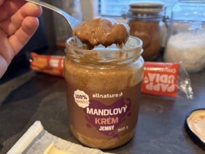 Recept s mandlovým krémem neboli mandlovým máslem - kde ho koupit?