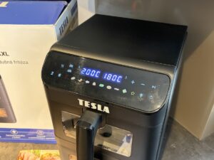 Horkovzdušná fritéza pro 4 a více osob