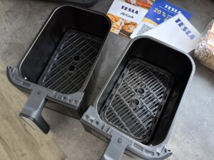 Horkovzdušná fritéza s dvěma koši – Recenze TESLA AirCook DualHeat QD464 XXL