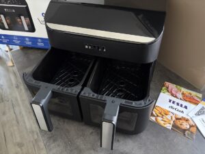 Objem a výkon – Recenze TESLA AirCook DualHeat QD464 XXL