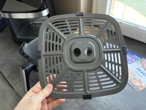 Horkovzdušná fritéza s keramickým povrchem