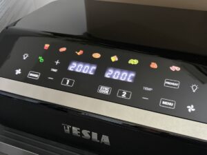 Recenze TESLA AirCook DualHeat QD575 XXL – funkce a programy