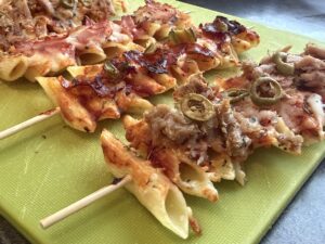 Recept na pizza špízy z těstovin v horkovzdušné fritéze (4 varianty)