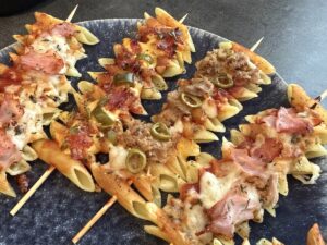 Pizza špízy z penne