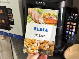 Kuchařka TESLA horkovzdušná fritéza