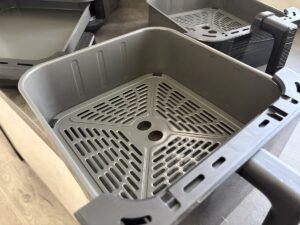 Recenze TESLA AirCook TrioZone Q636 XXL - velikost košů a celkový objem zón