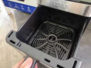 Objem a výkon – Recenze TESLA AirCook DualHeat QD65 XXL